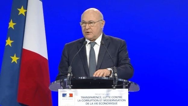 michel-sapin-lors-conference-presse-presentation-projet-loi-mars-2016-f